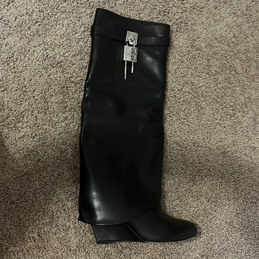 Givenchy Shark tooth boot